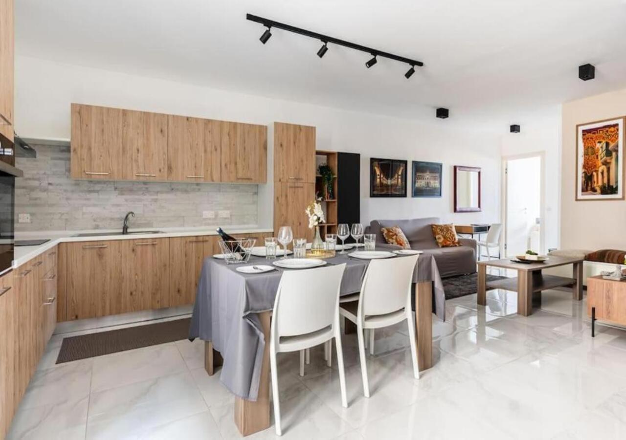 Sea View Luxury Apartment Brand New In Valletta Exterior foto